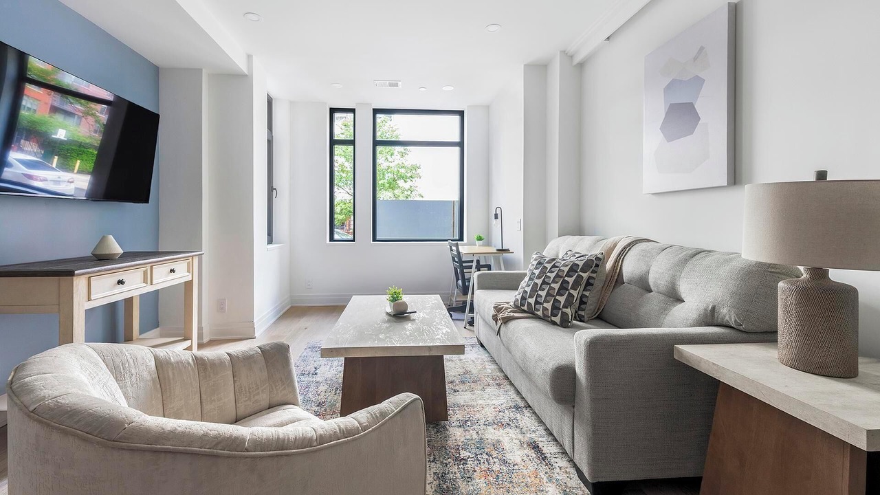 Photo of Livingroom in Mount Vernon Square