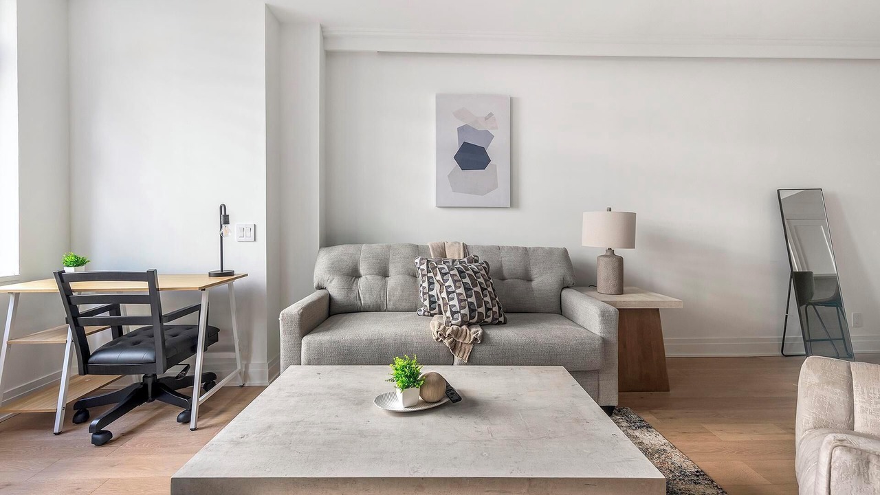 Photo of Livingroom in Mount Vernon Square