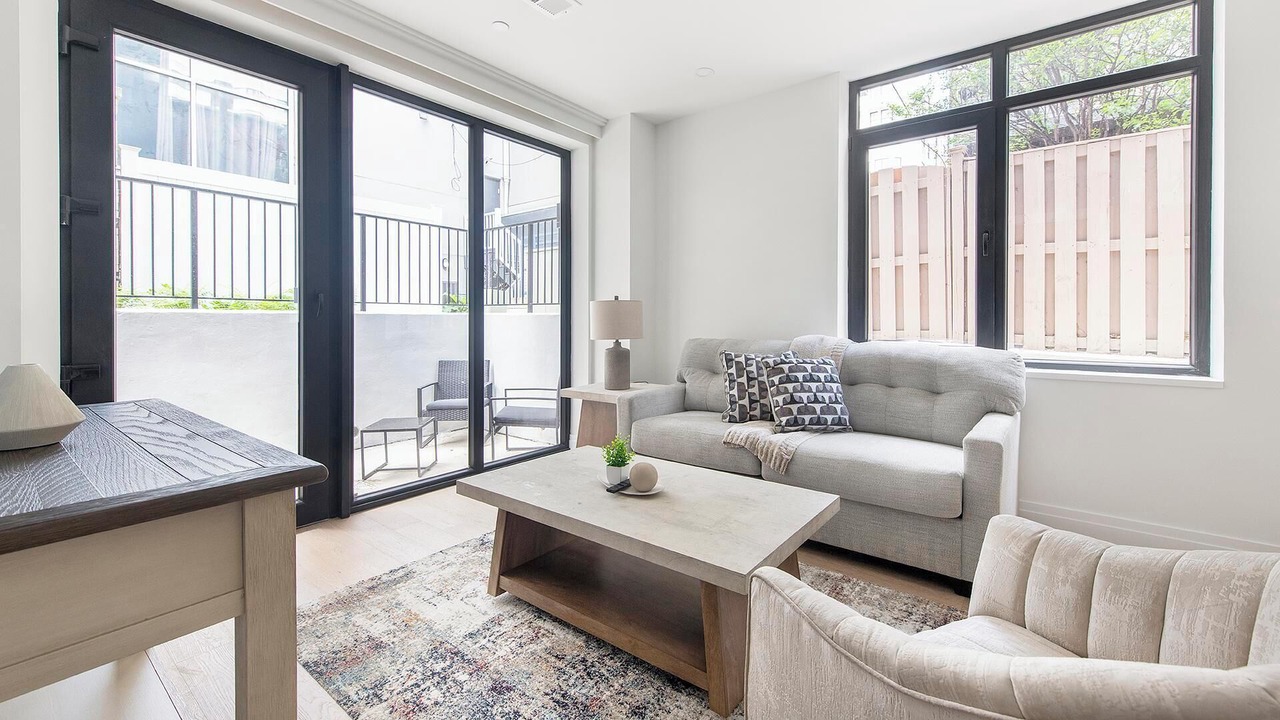 Photo of Livingroom in Mount Vernon Square