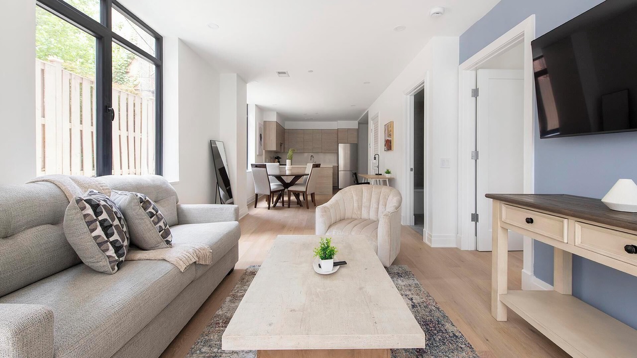 Photo of Livingroom in Mount Vernon Square