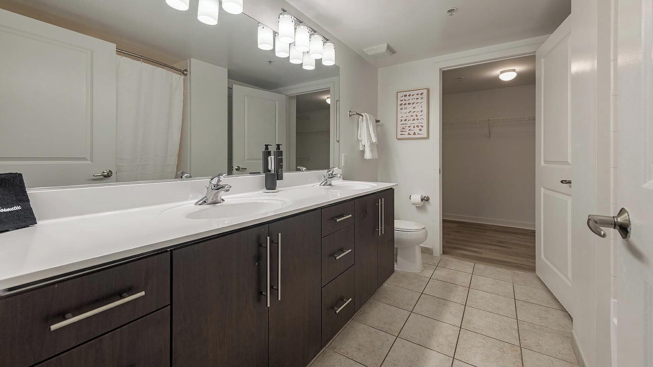 Photo of Bathroom in Navy Yard