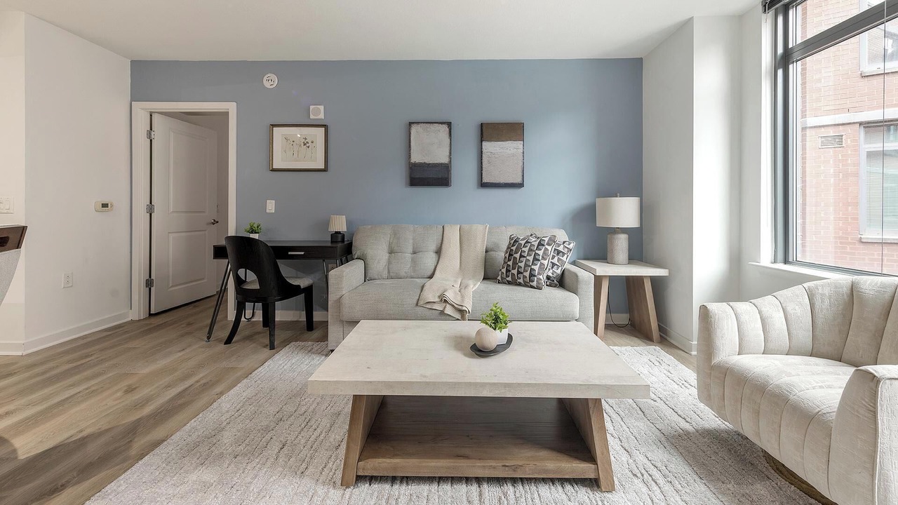 Photo of Livingroom in Navy Yard