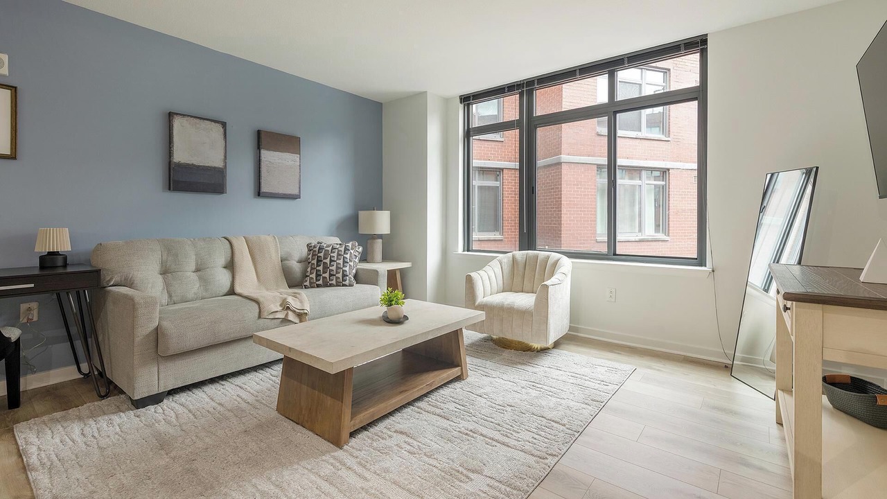 Photo of Livingroom in Navy Yard
