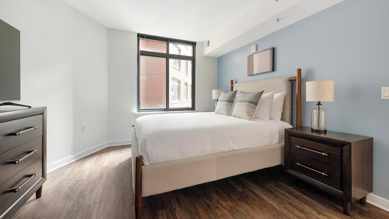 Photo of Bedroom in Navy Yard