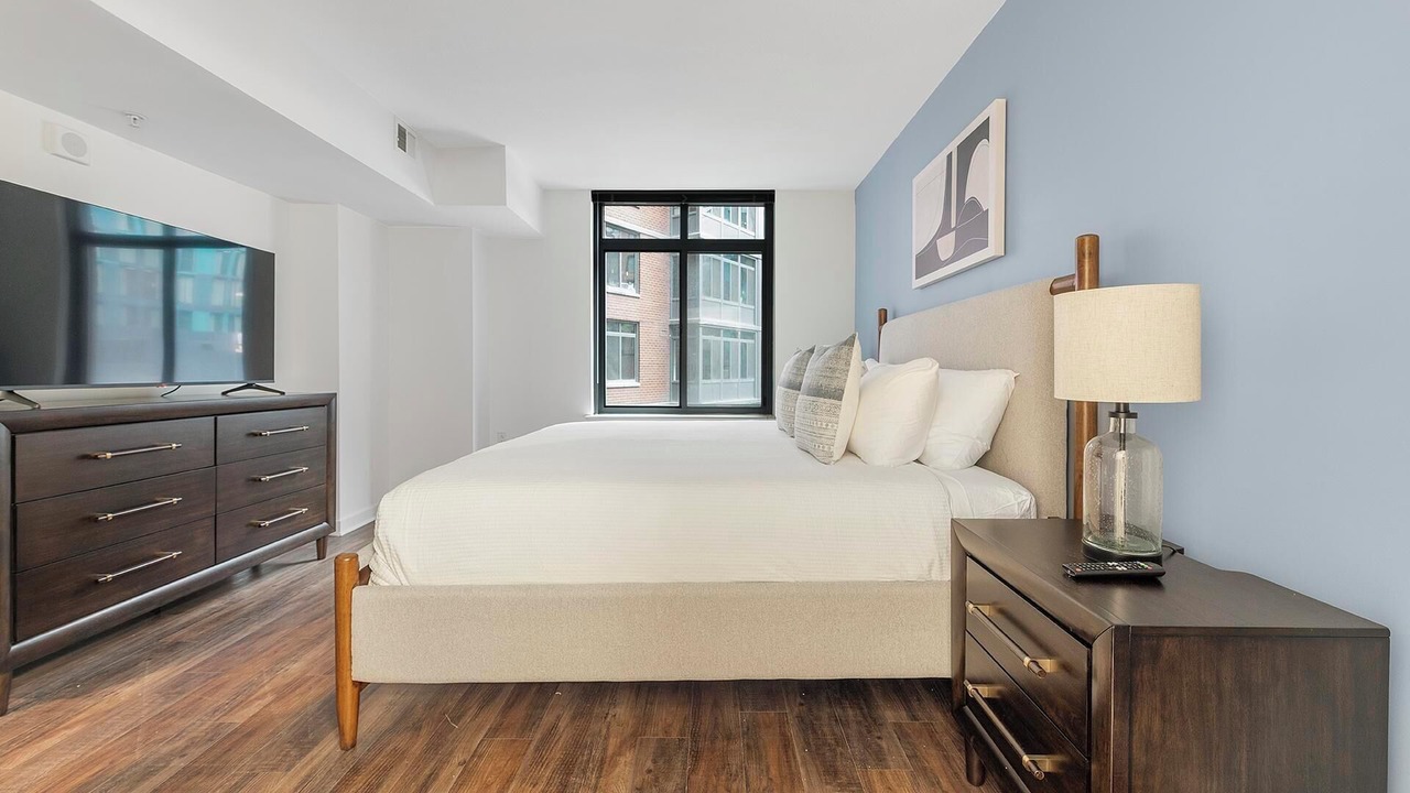 Photo of Bedroom in Navy Yard