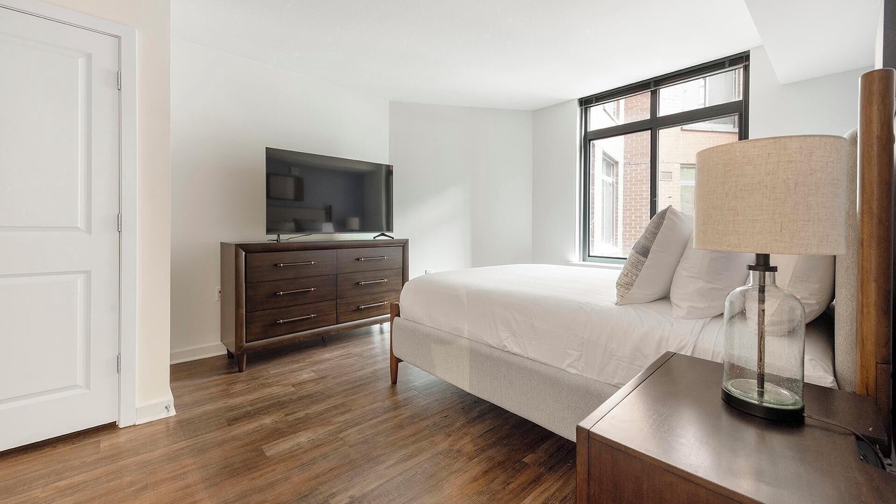 Photo of Bedroom in Navy Yard