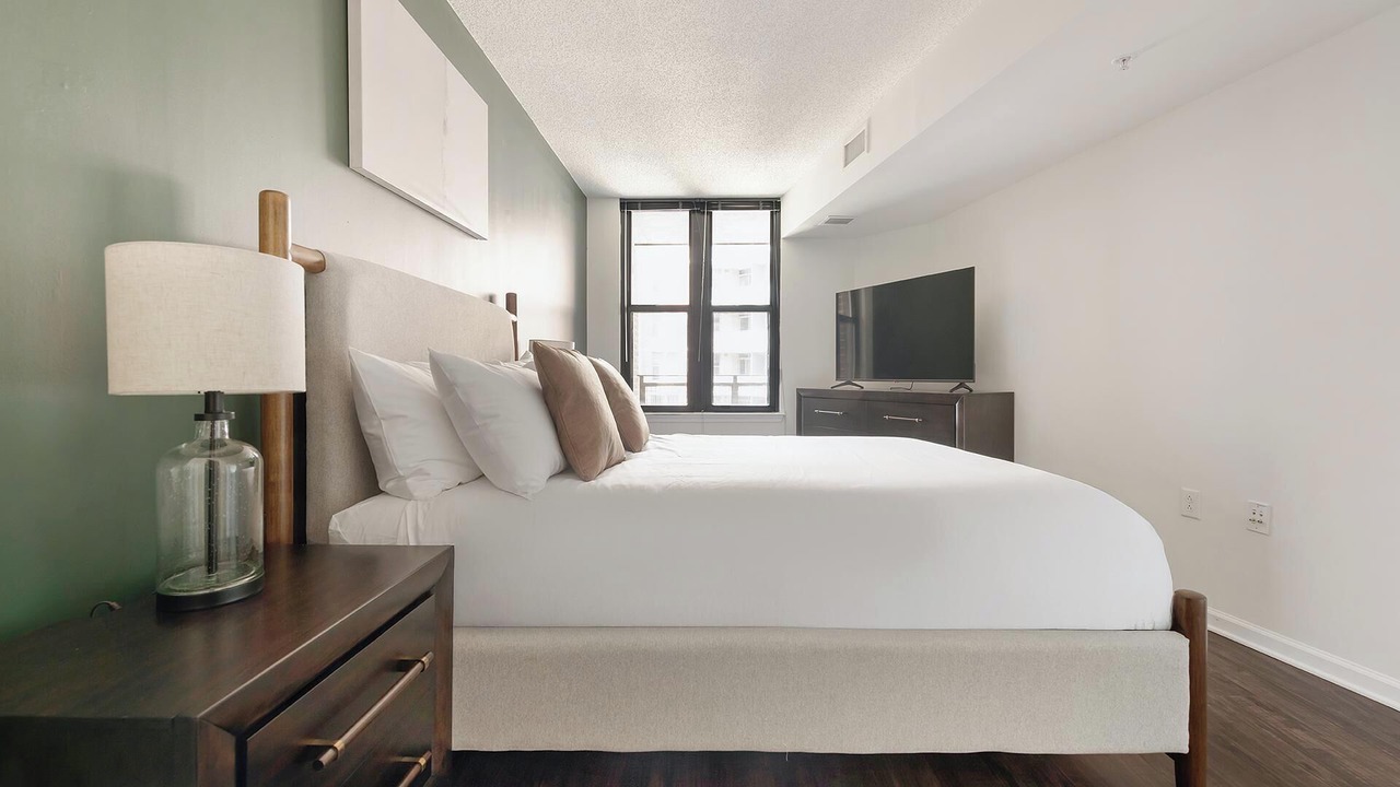 Photo of Bedroom in Navy Yard