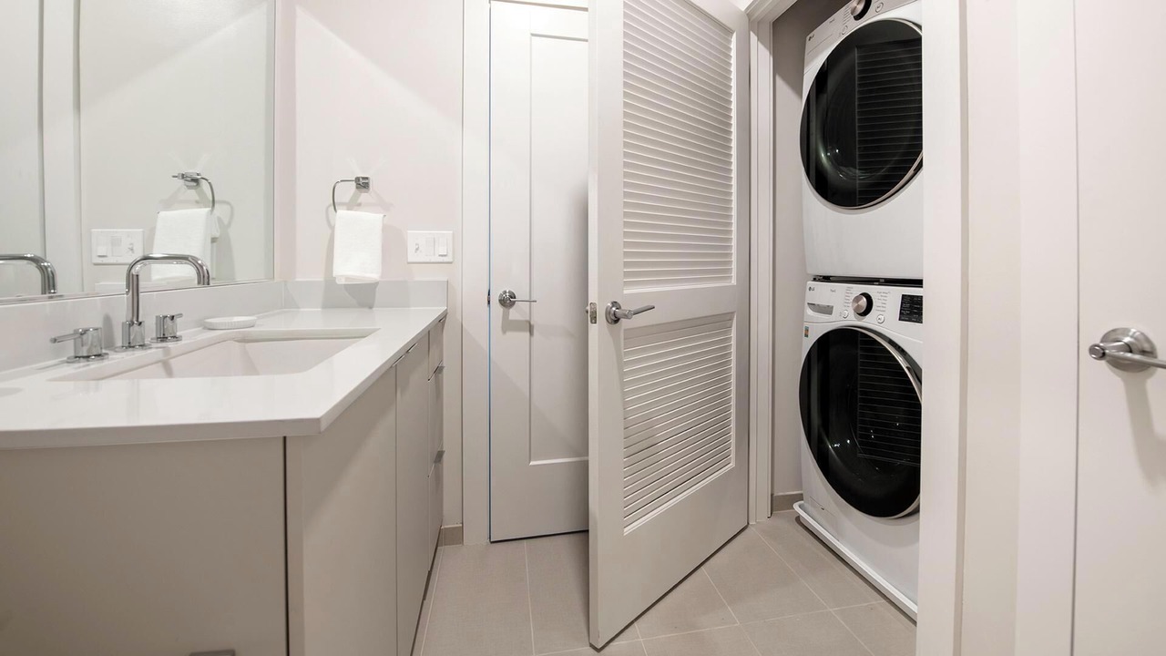 Photo of Bathroom in Cardozo