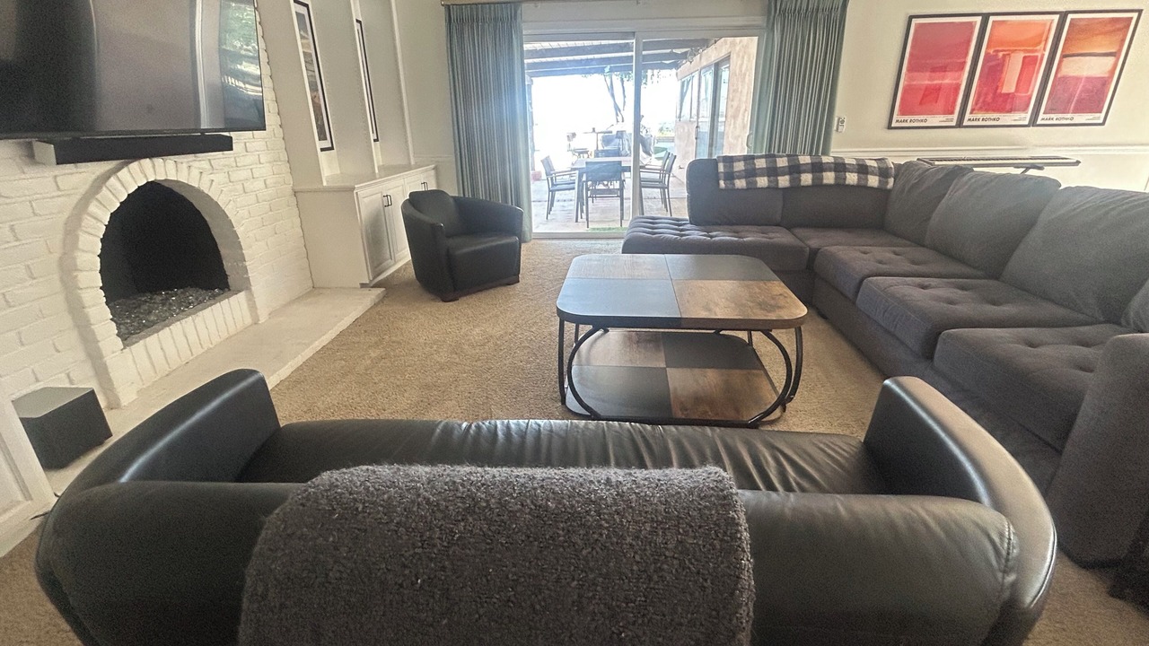Photo of Livingroom in Thousand Oaks