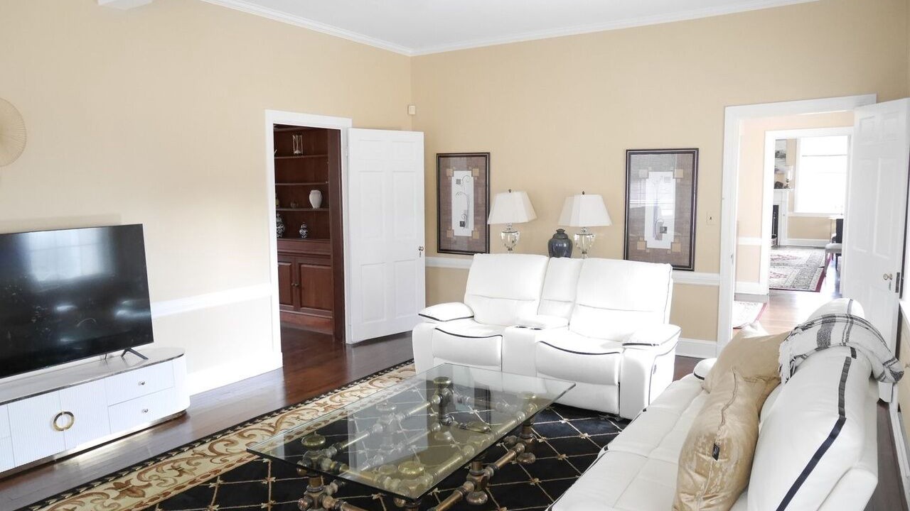 Photo of Livingroom in Owings Mills