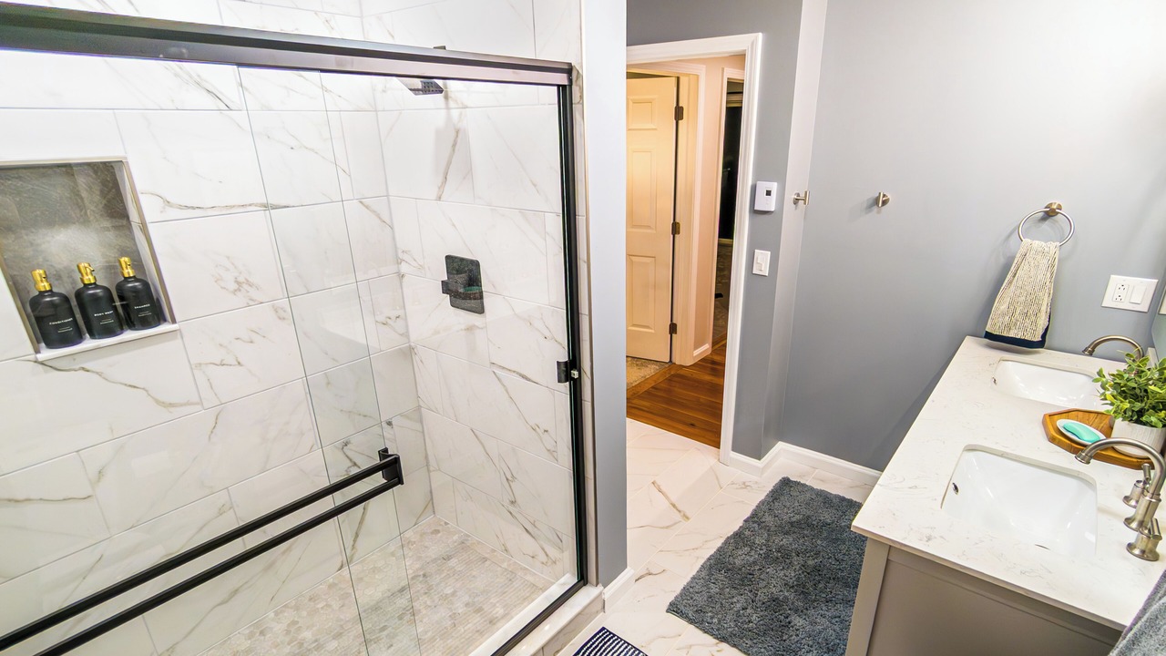 Photo of Bathroom in Mountainside