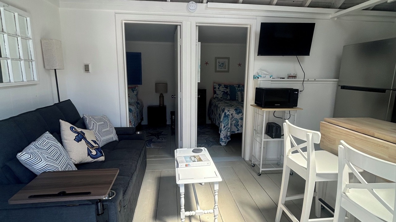 Photo of Livingroom in West Yarmouth