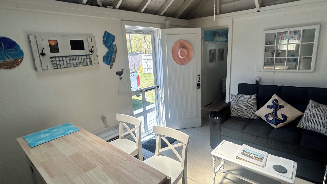 Photo of Livingroom in West Yarmouth