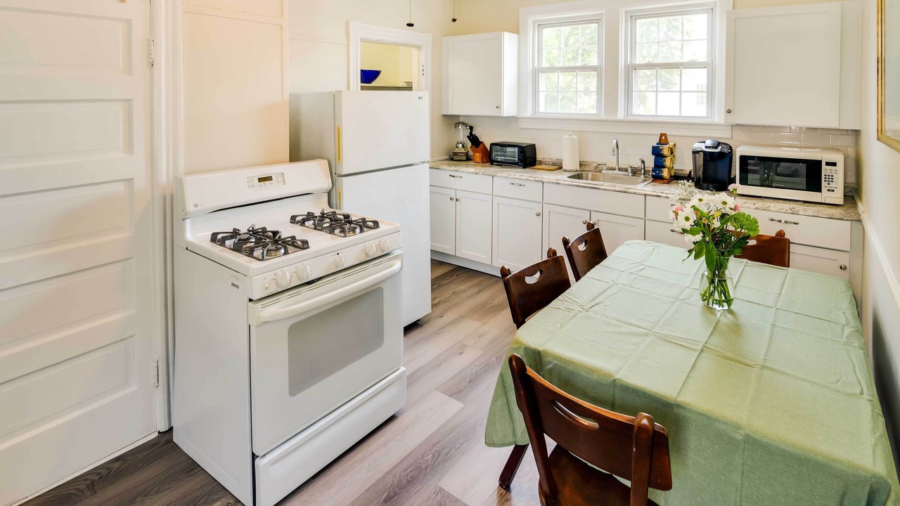 Photo of Kitchen in Warren