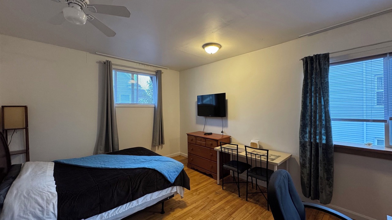 Photo of Bedroom in Everett