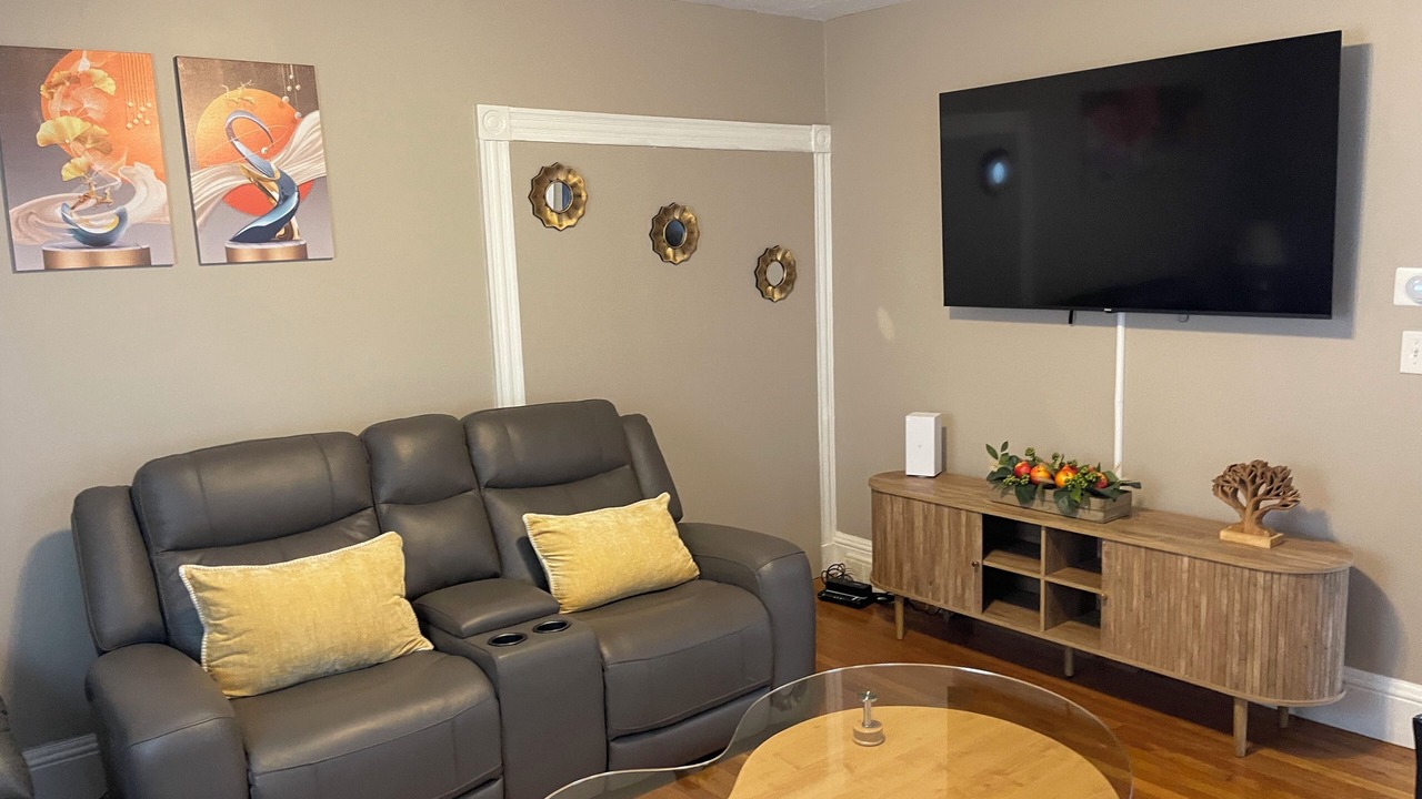 Photo of Livingroom in Norwood