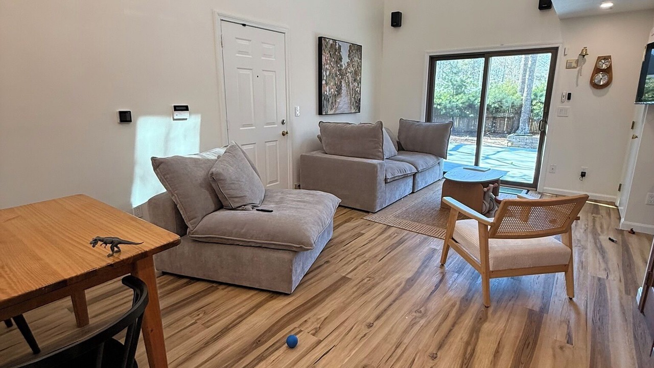 Photo of Livingroom in East Falmouth