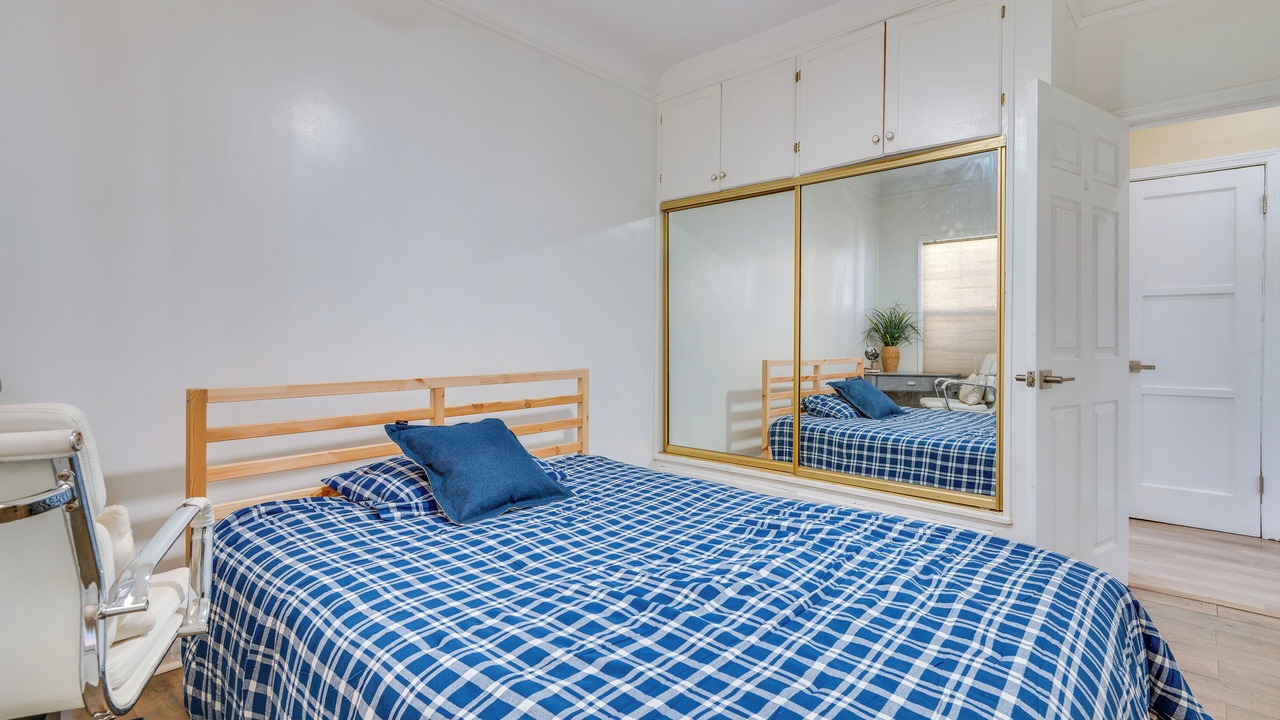 Photo of Bedroom in Crenshaw