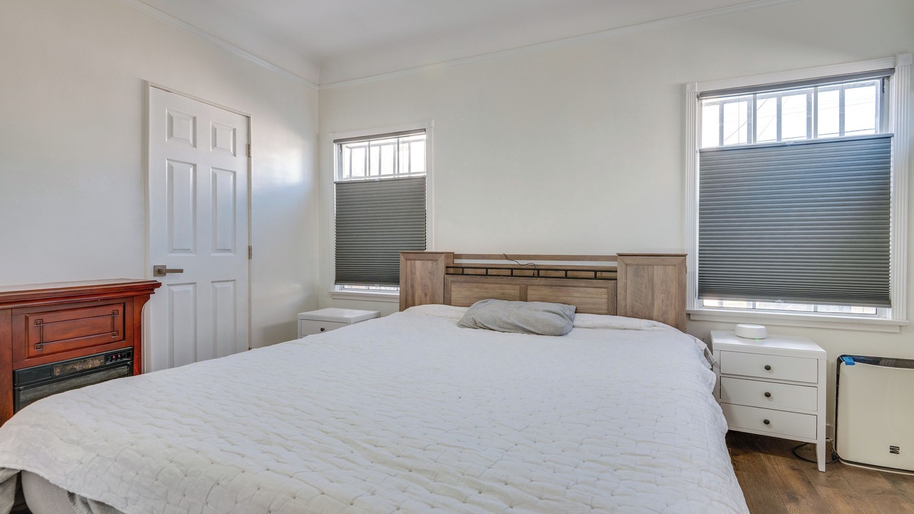 Photo of Bedroom in Crenshaw
