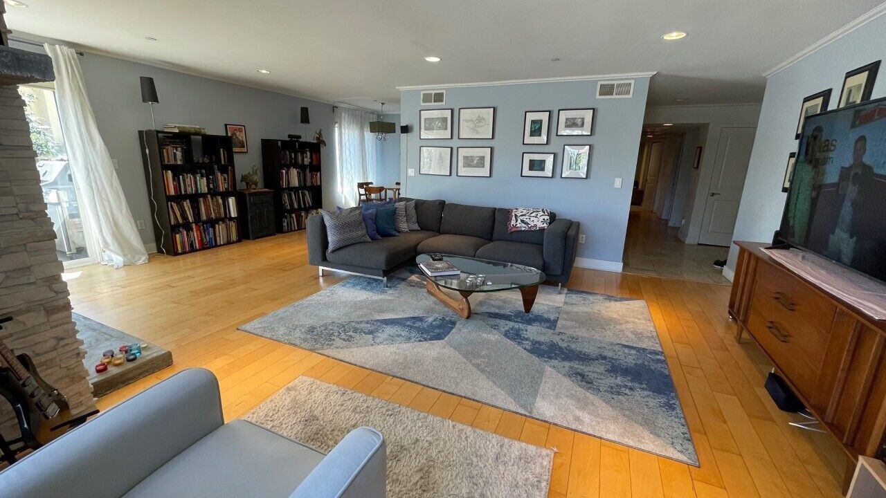 Photo of Livingroom in Hollywood Hills