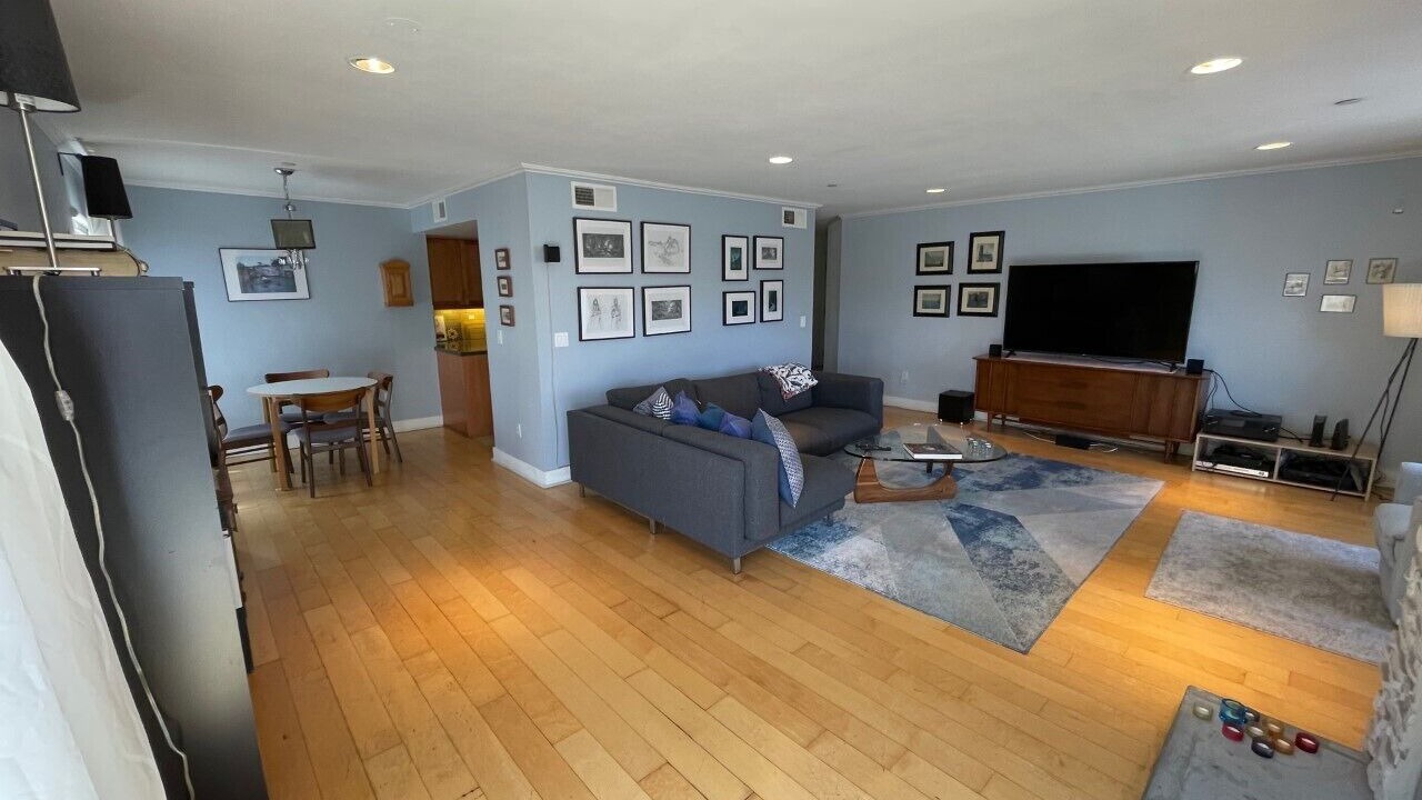 Photo of Livingroom in Hollywood Hills