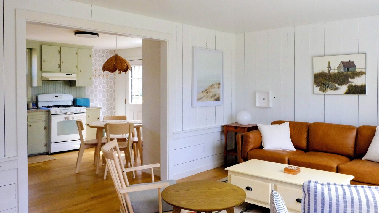 Photo of Livingroom in Falmouth