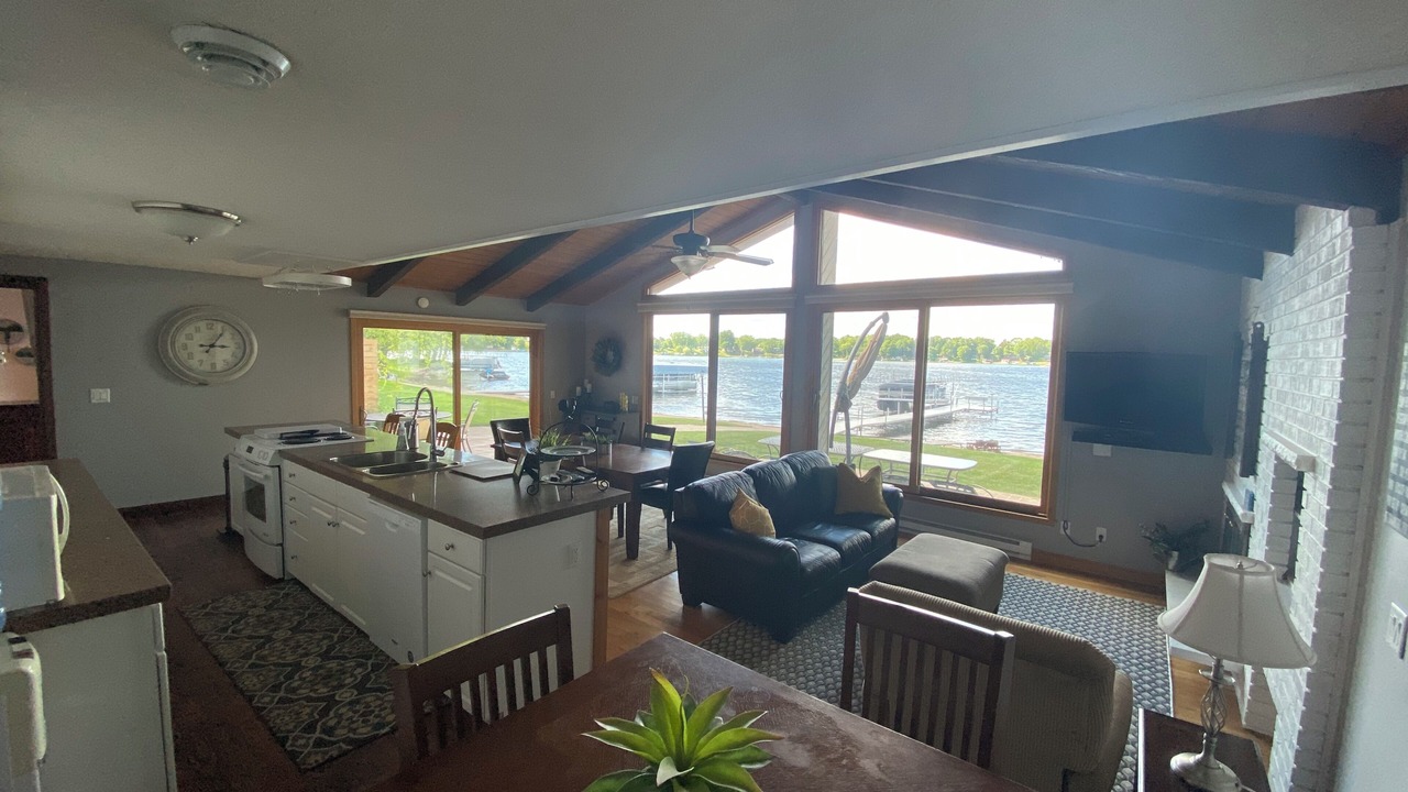 Photo of Outdoor in Maple Lake