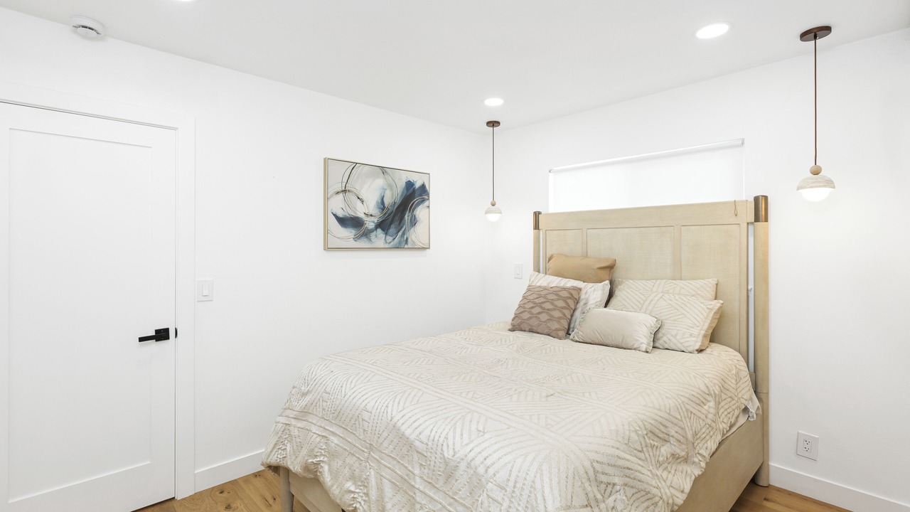 Photo of Bedroom in Midway City