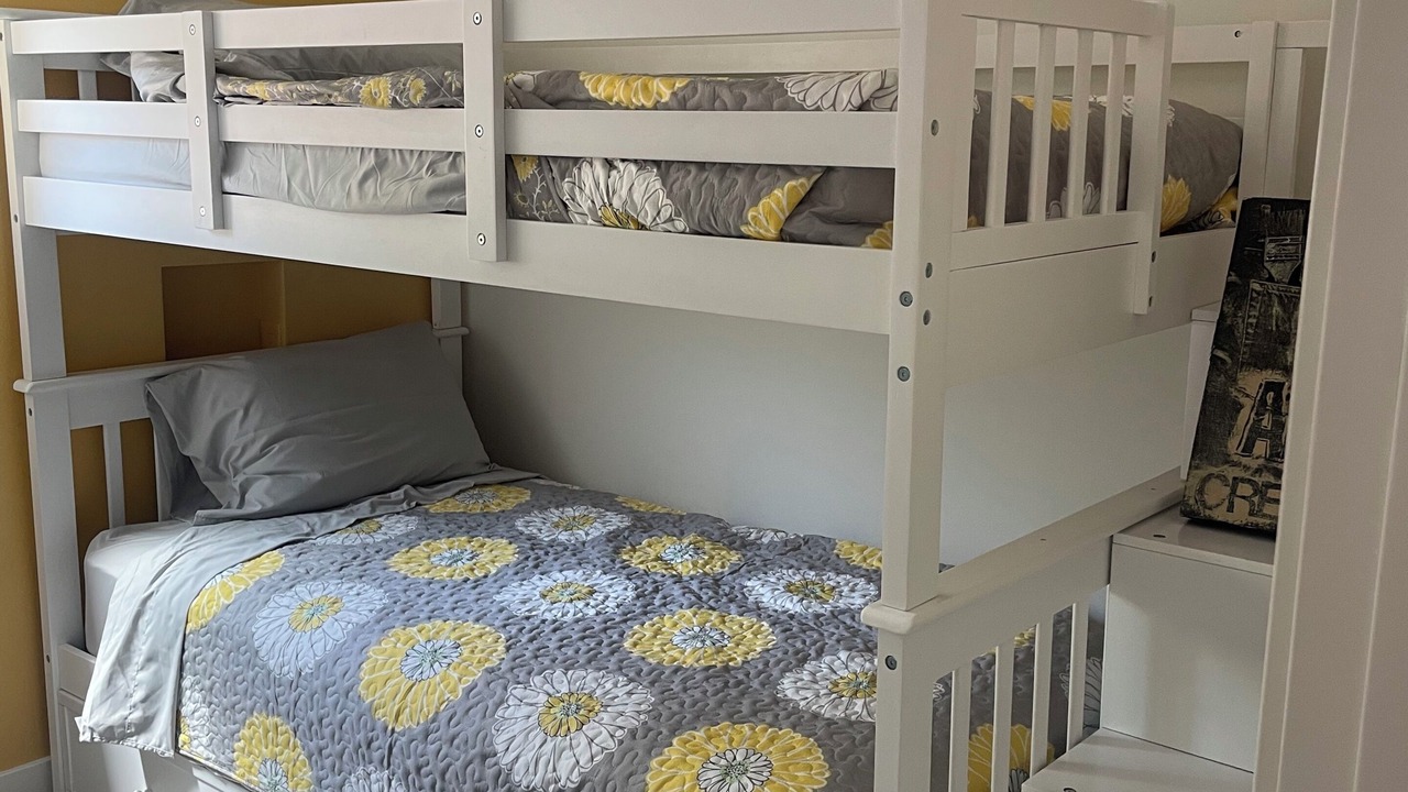 Photo of Bedroom in Valley Village