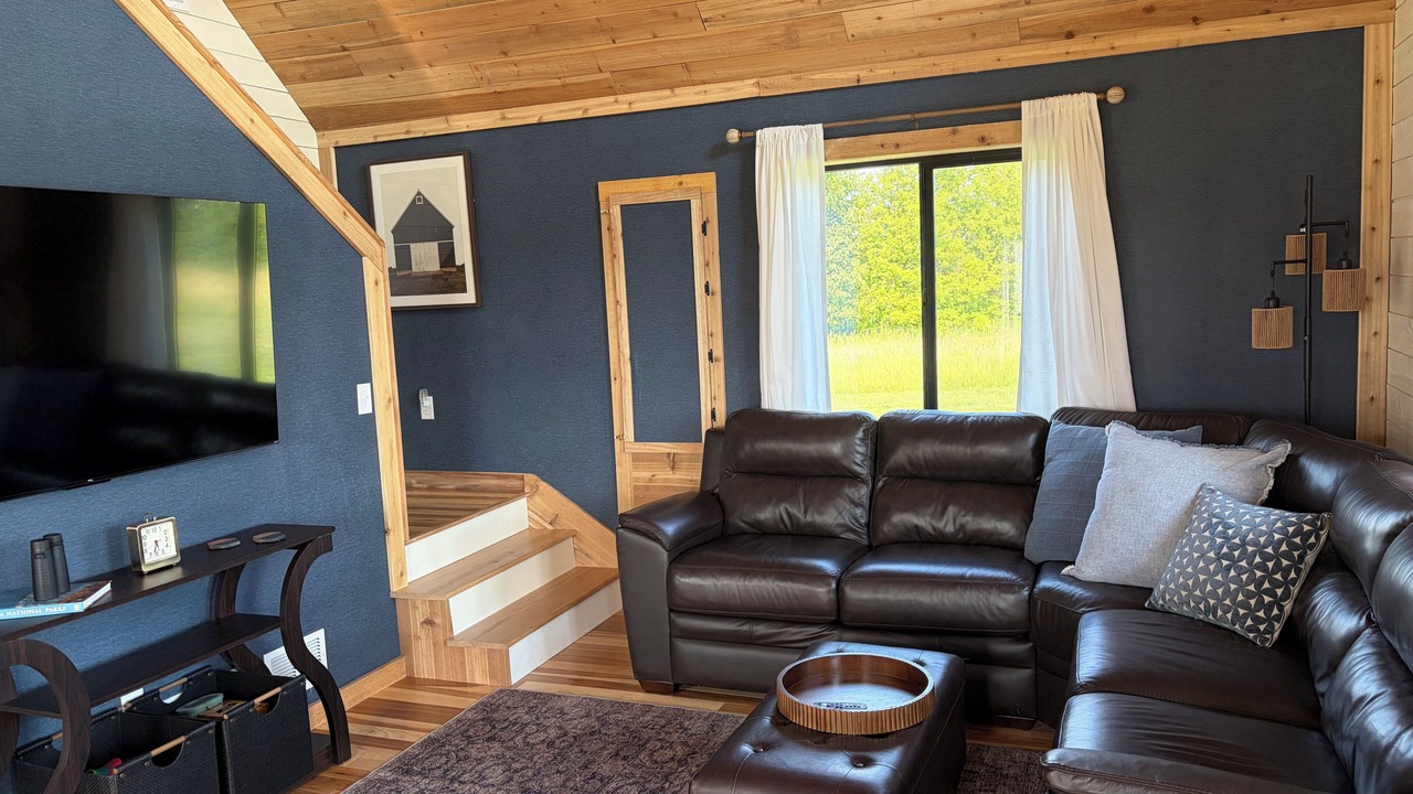 Photo of Livingroom in Center City