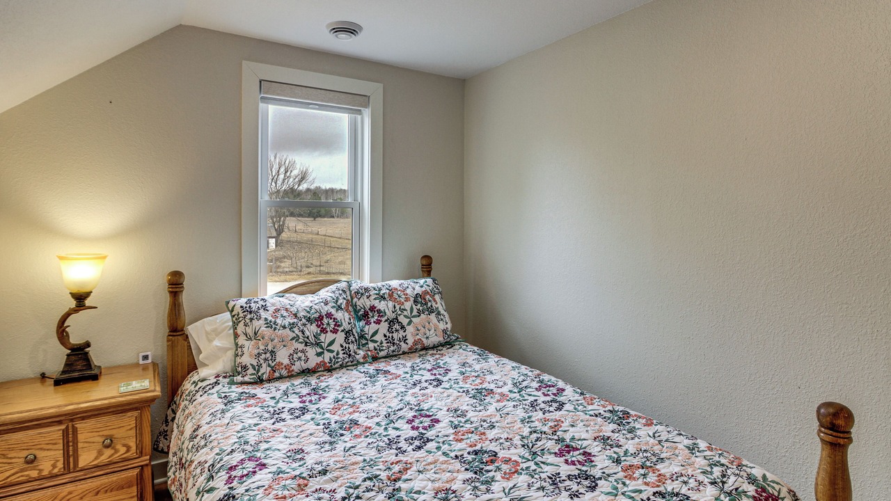 Photo of Bedroom in Akeley