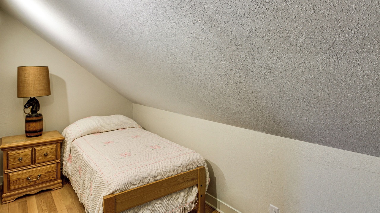 Photo of Bedroom in Akeley