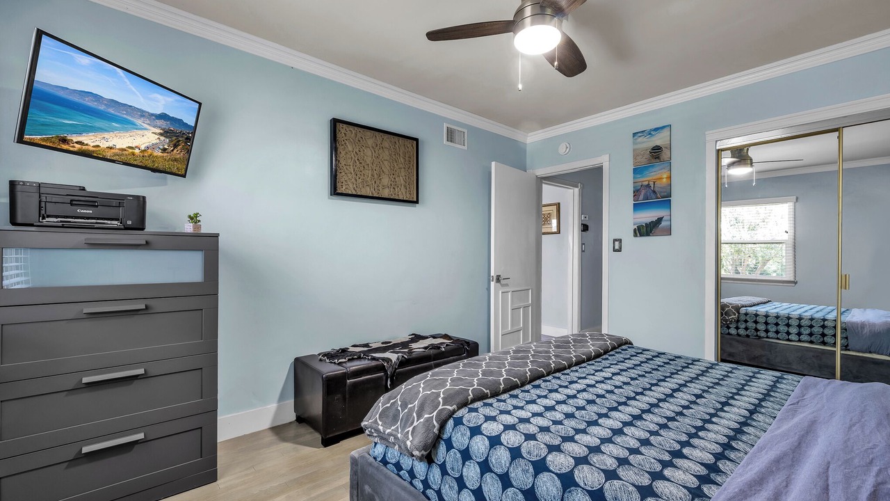 Photo of Bedroom in Van Nuys