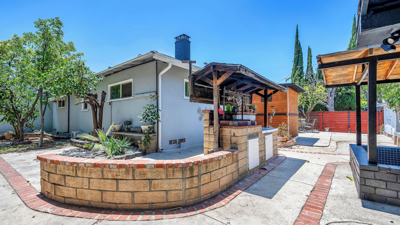 Photo of Patio Balcony in Van Nuys