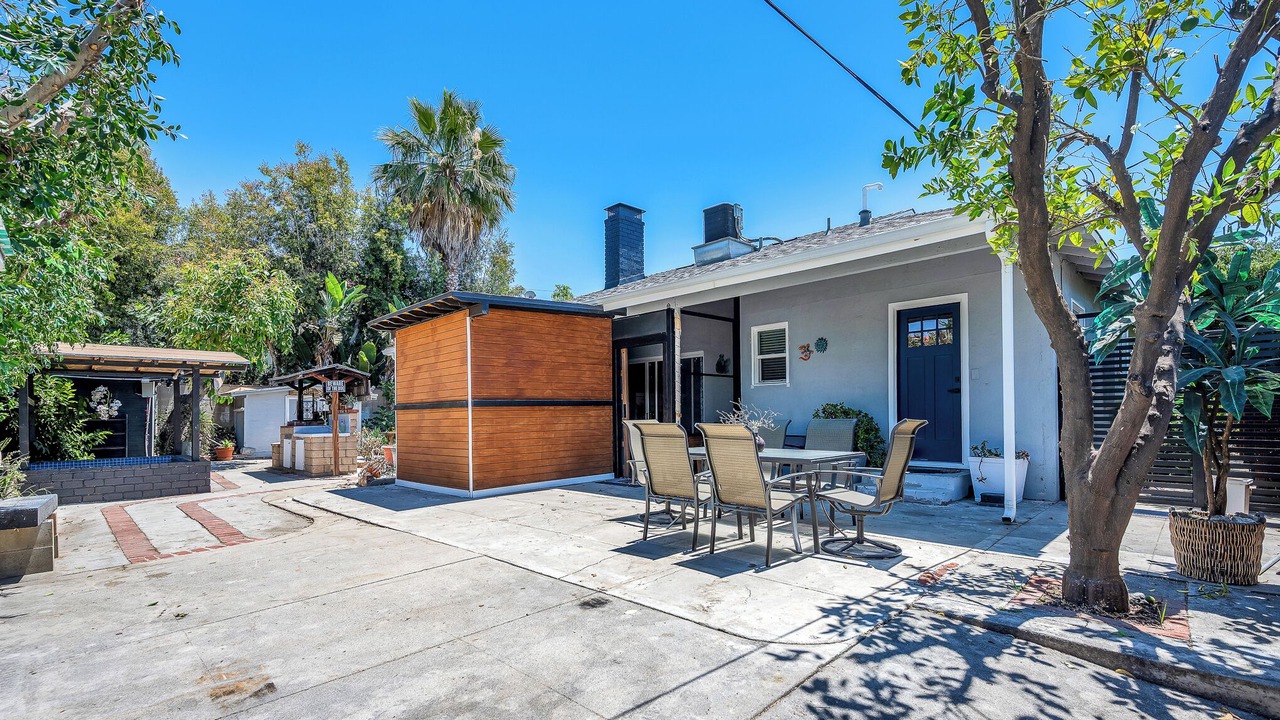 Photo of Outdoor in Van Nuys