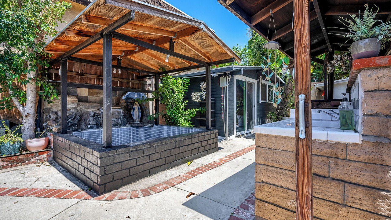 Photo of Outdoor in Van Nuys