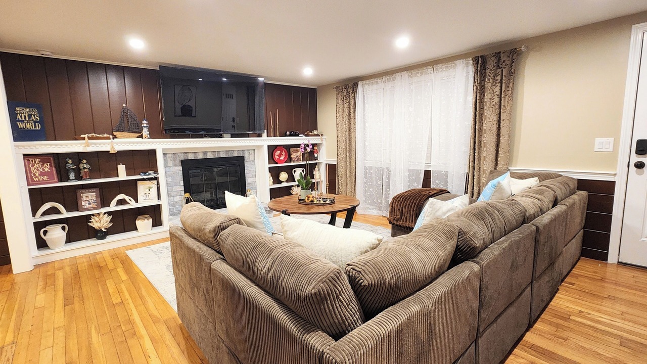 Photo of Livingroom in South Dennis