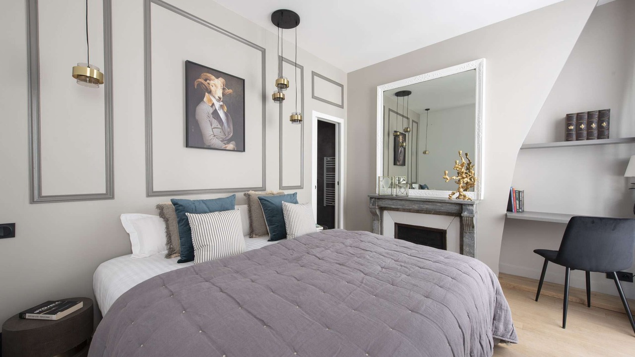 Photo of Bedroom in 2nd Arrondissement
