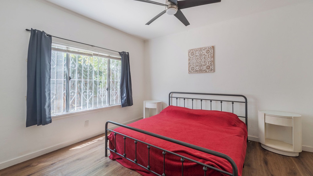 Photo of Bedroom in Inglewood