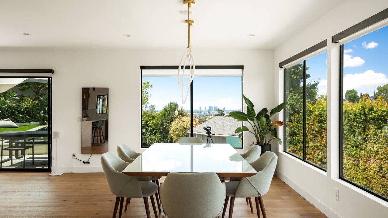 Photo of Others in Hollywood Hills