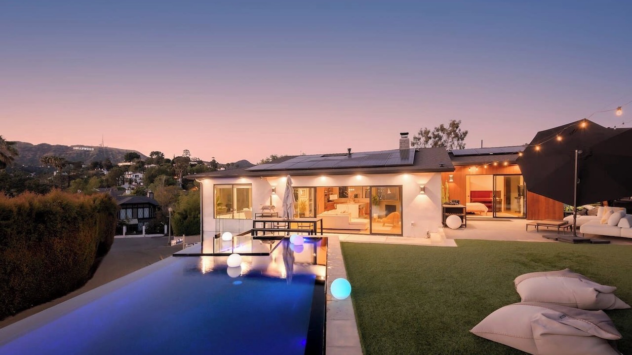 Photo of Outdoor in Hollywood Hills