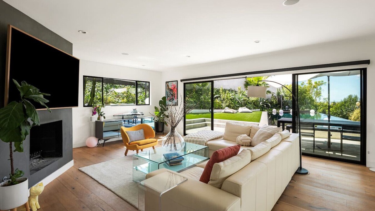 Photo of Outdoor in Hollywood Hills