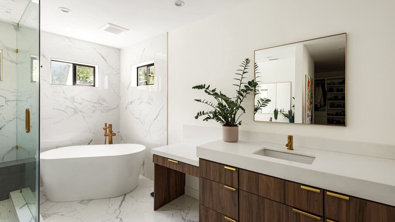 Photo of Bathroom in Hollywood Hills