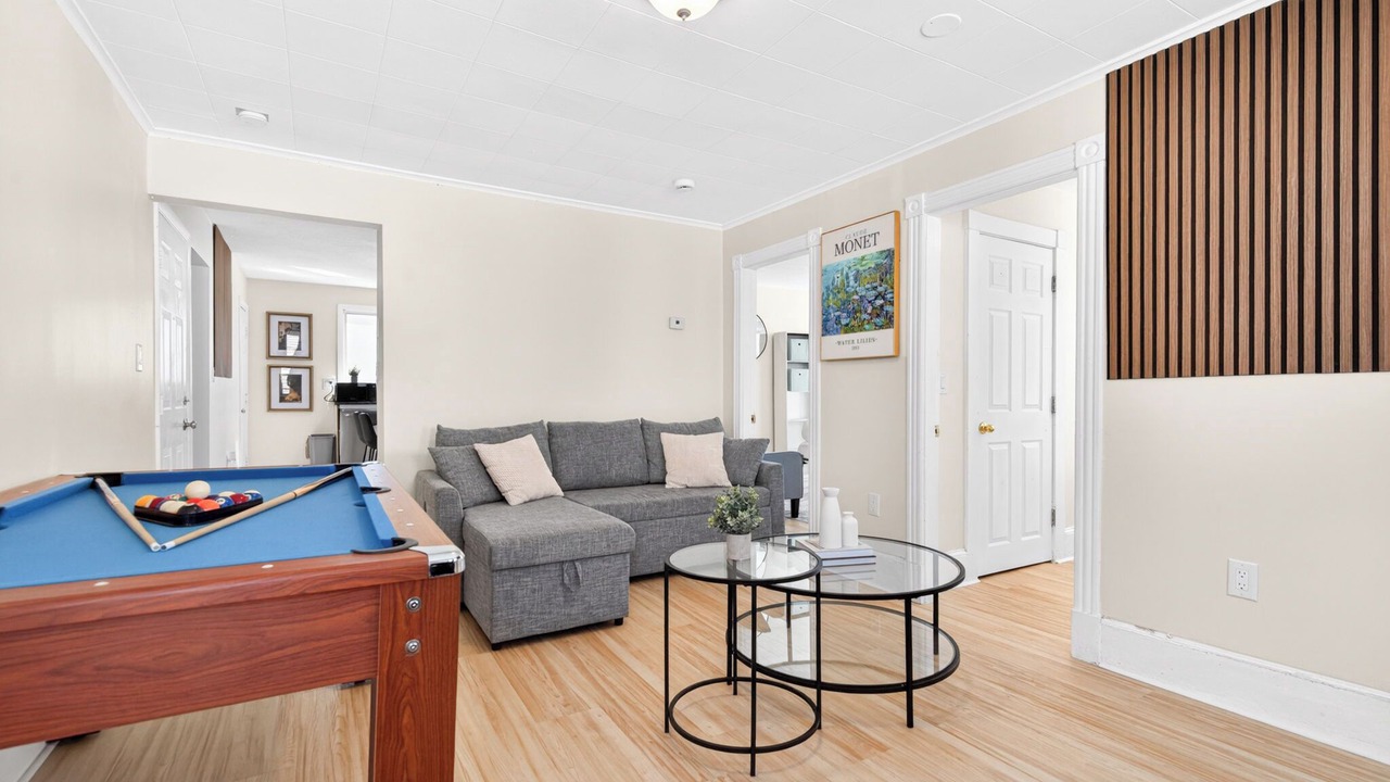 Photo of Livingroom in Ward Two