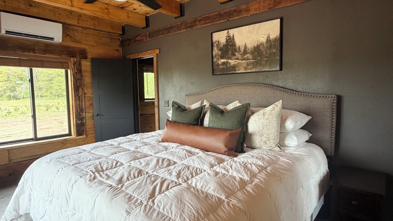 Photo of Bedroom in Markville