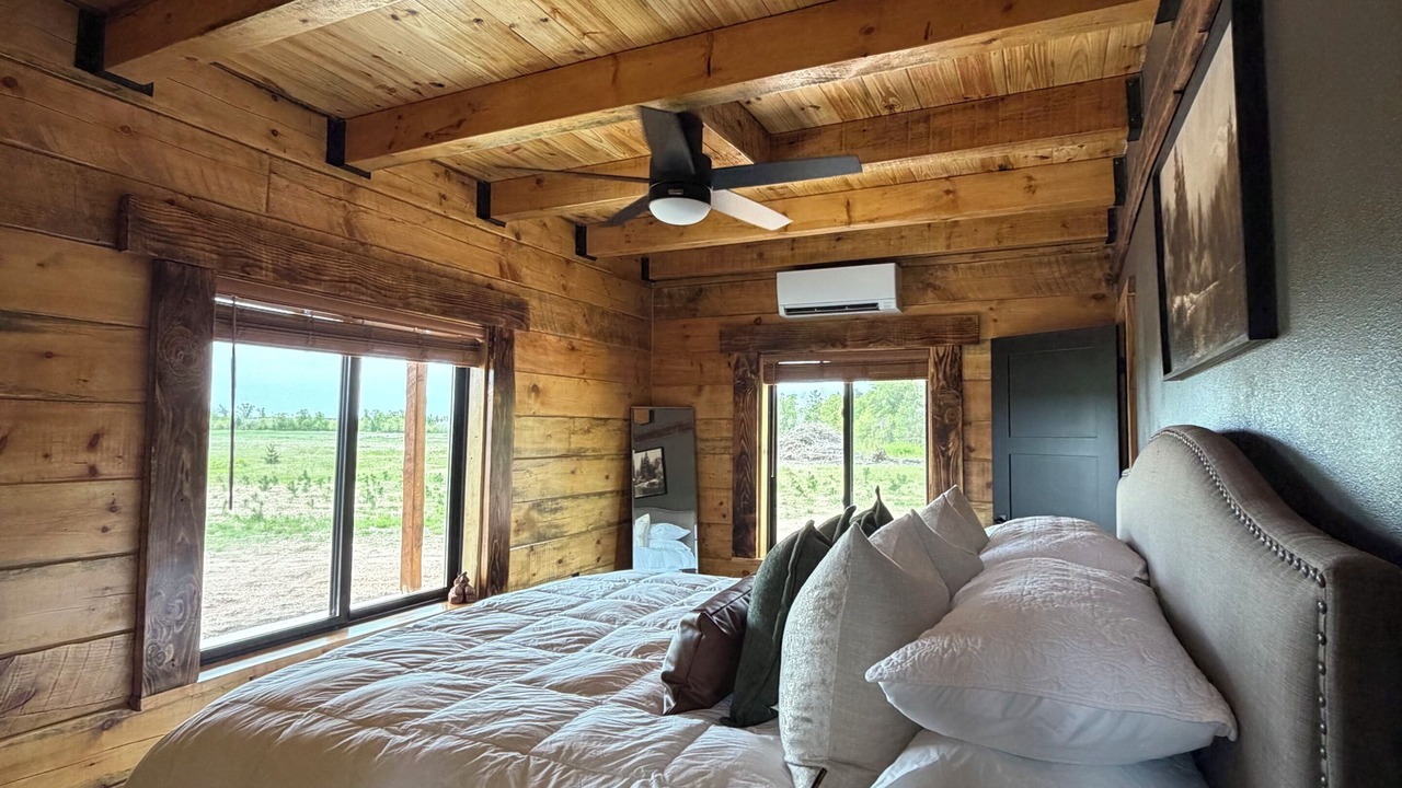 Photo of Bedroom in Markville
