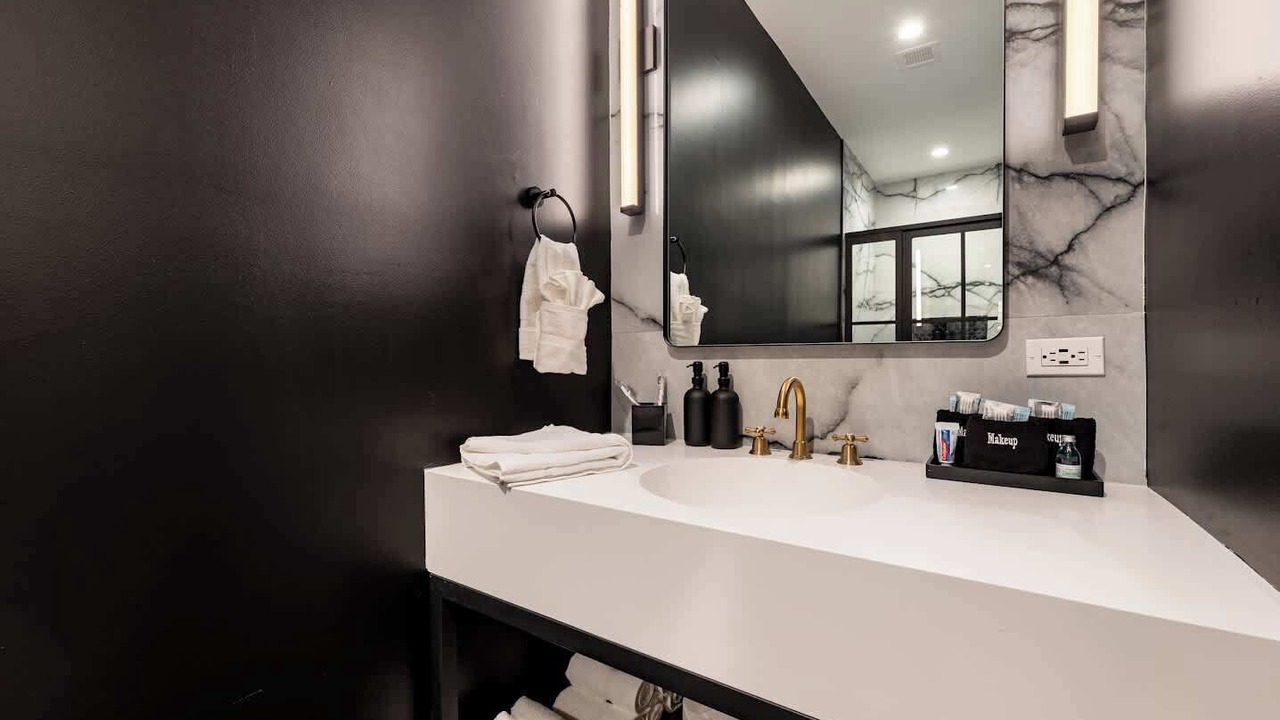 Photo of Bathroom in Central Business District