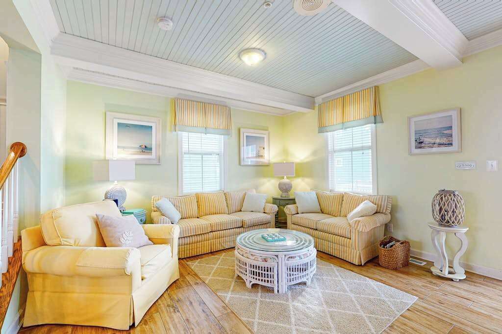 Photo of Livingroom in Sunset Island