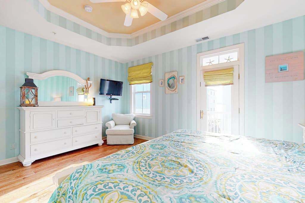 Photo of Bedroom in Sunset Island