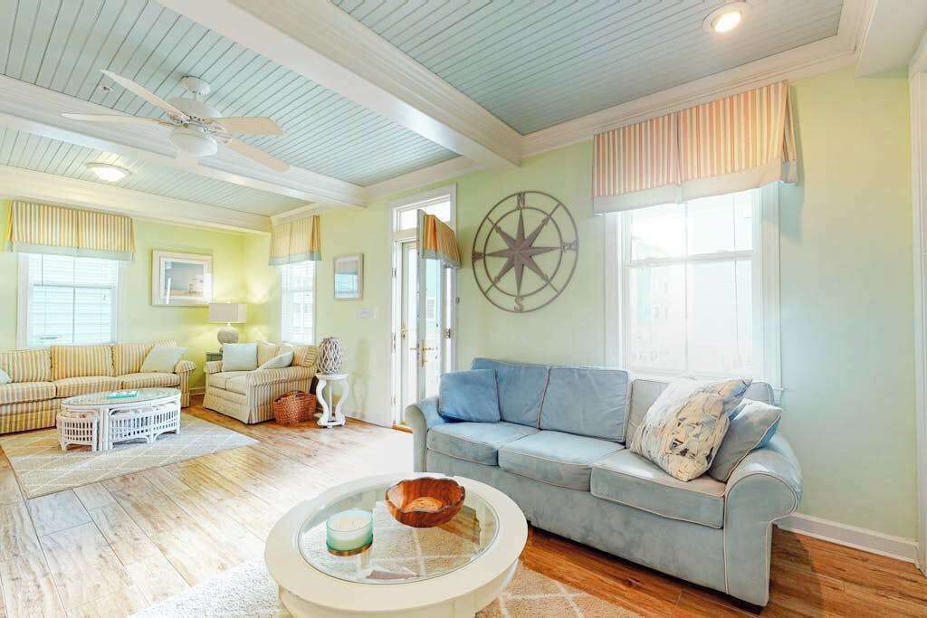 Photo of Livingroom in Sunset Island